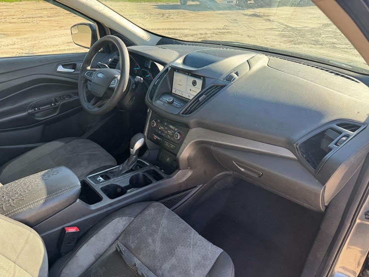 2019-ford-escape-image-13