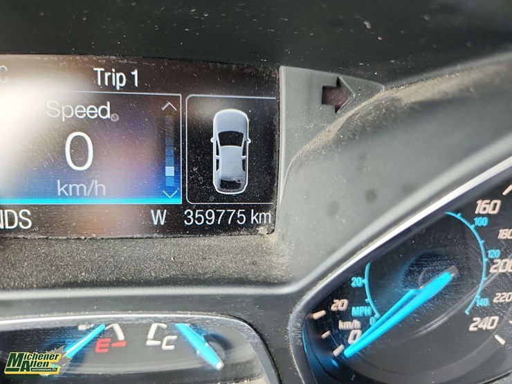 2015-ford-escape-image-26