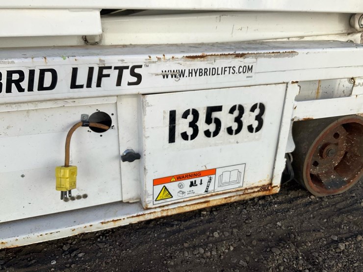 #1310-•-2012-hy-brid-hb-1030-scissor-lift-image-32