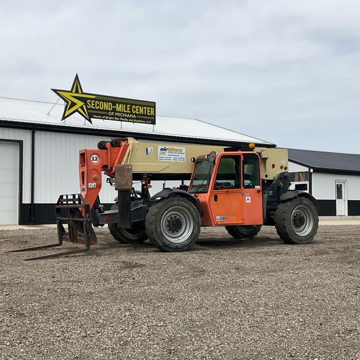 2010 JLG G12-55A