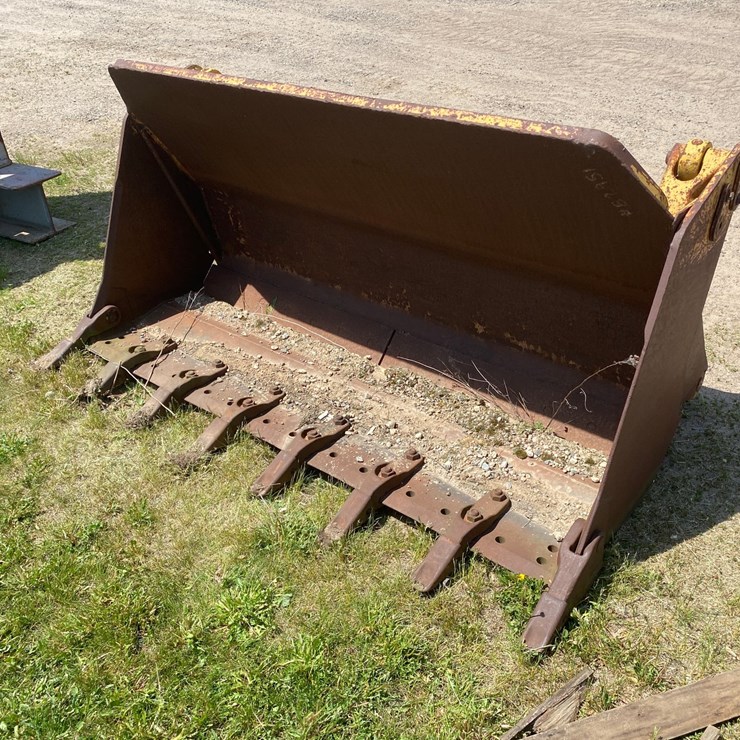 #7075 • 88" 4-In-1 Loader Backhoe Bucket (Deerbrook, WI)