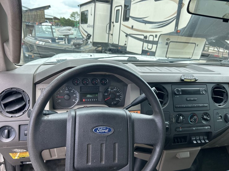 2009-ford-f450-image-19