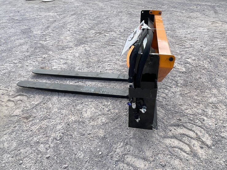 #2779-•-unused-2026-wolverine-adjustable-hydraulic-pallet-fork-attachments-image-7