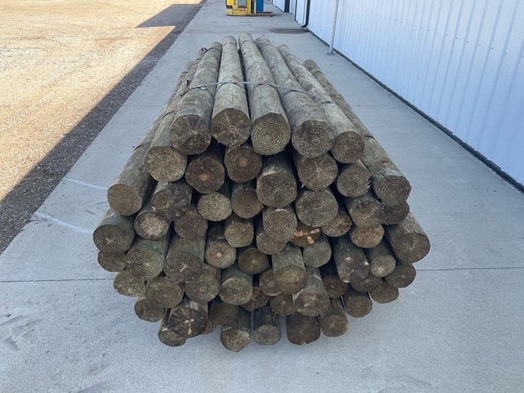 #4099-•-unused-bundle-of-fence-posts-image-2