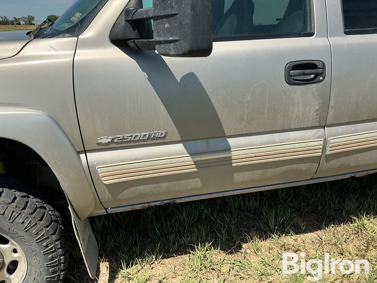 2001-chevrolet-2500-image-14
