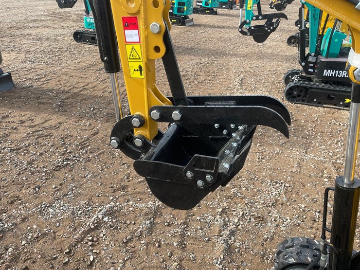 #2036-•-2026-cfg-h13r-mini-excavator-image-24
