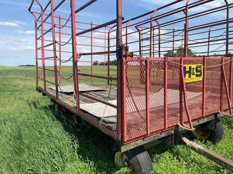 #2008-•-h&s-hay-wagon-with-john-deere-running-gear-(colfax-wi)-image-17