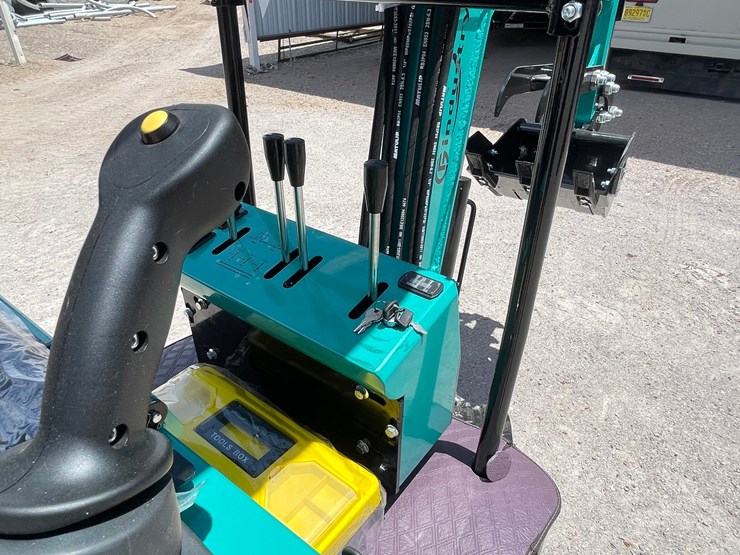 #2654-•-unused-cfg-mini-excavator-image-38