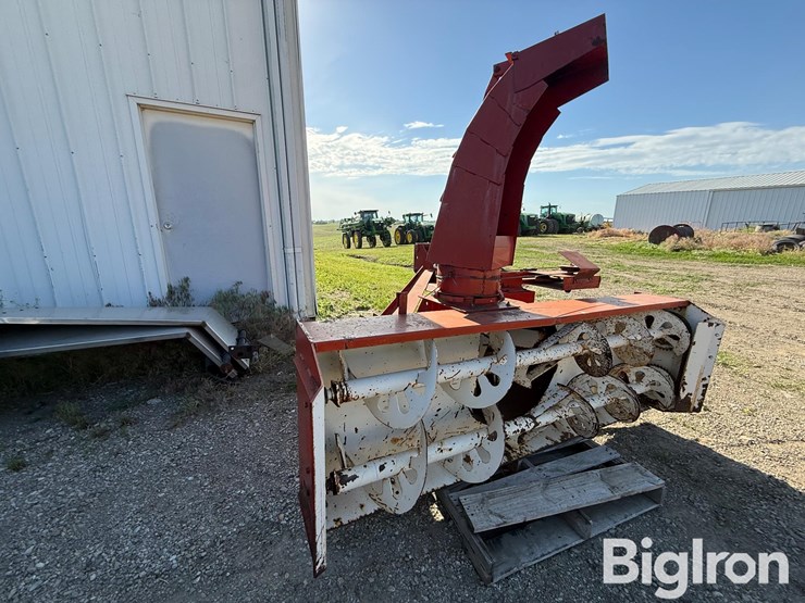 mckee-bros,-limited-750-3-pt-2-stage-snow-blower-image-3
