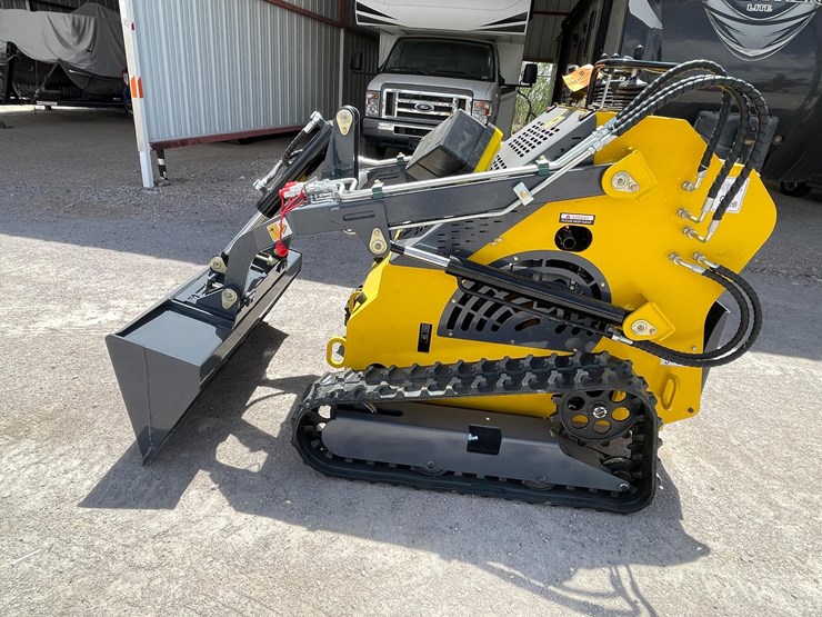 #2701-•-unused-2026-mini-skid-steer-loader-image-2