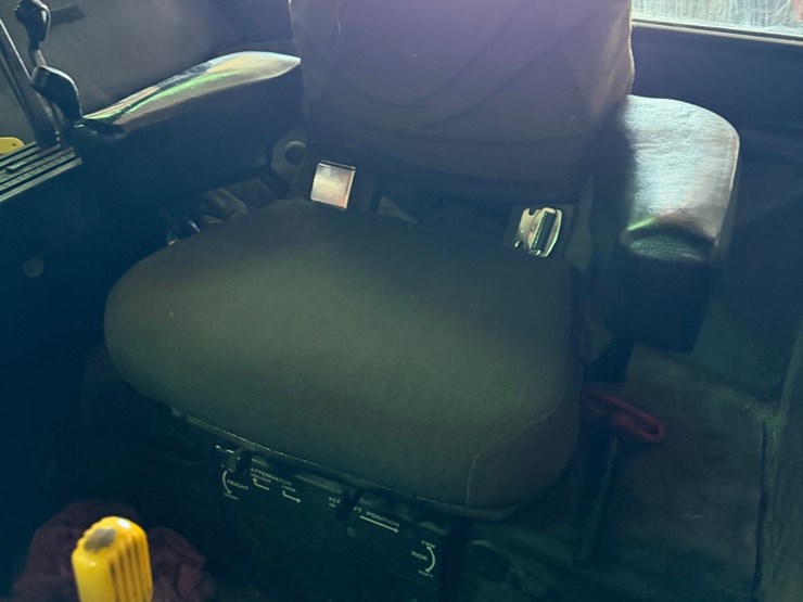 john-deere-4440-image-25