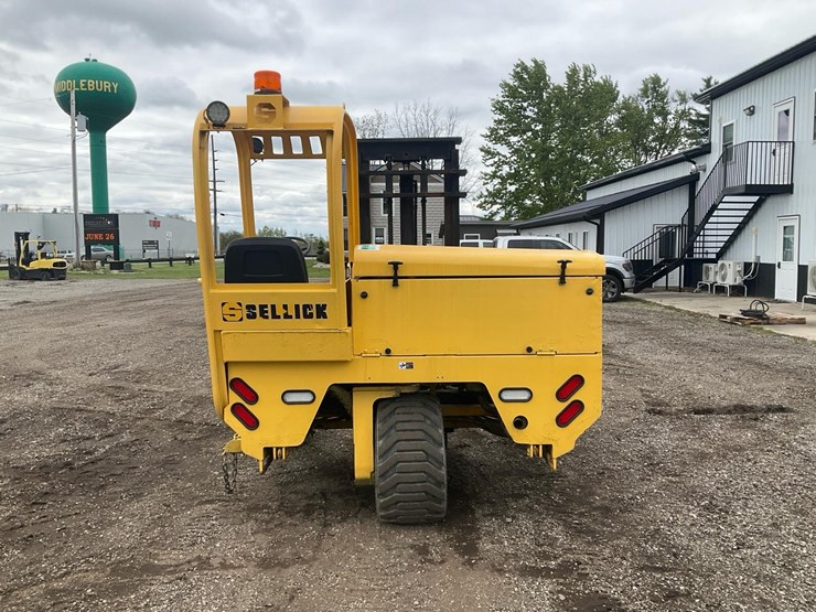 #1353-•-2020-sellick-stm-55k4-forklift-image-4