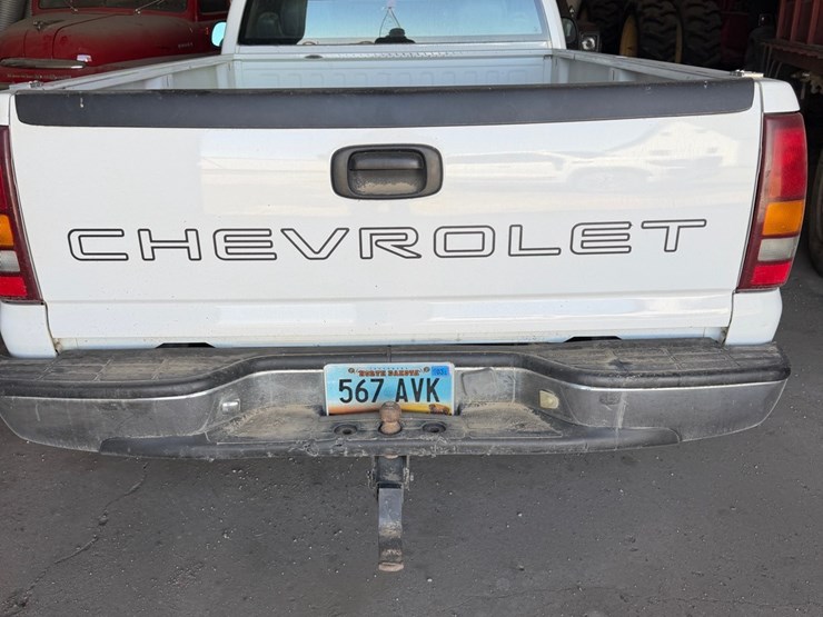 2002-chevy-1/2-ton-long-box-2wd-pickup,-6-cyl-gas,-automatic-transmission-image-18
