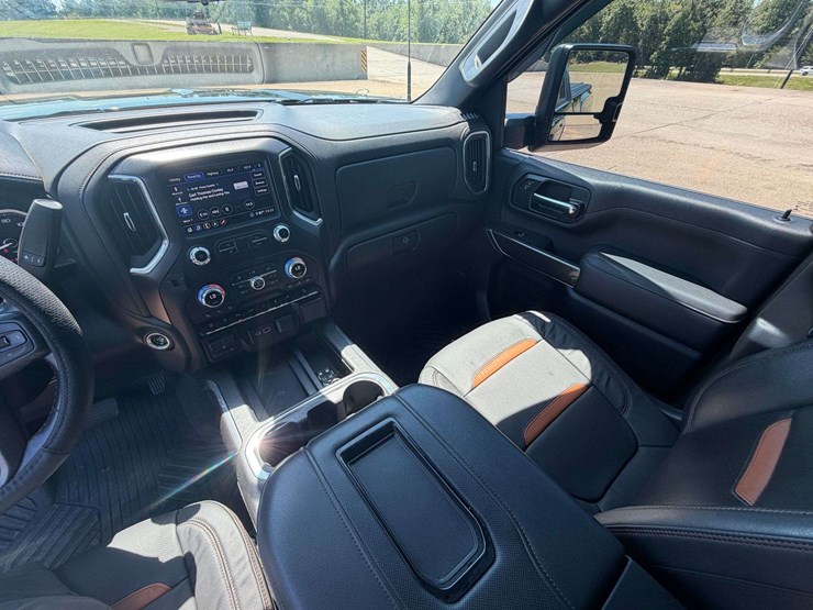 2020-gmc-sierra-2500-image-13