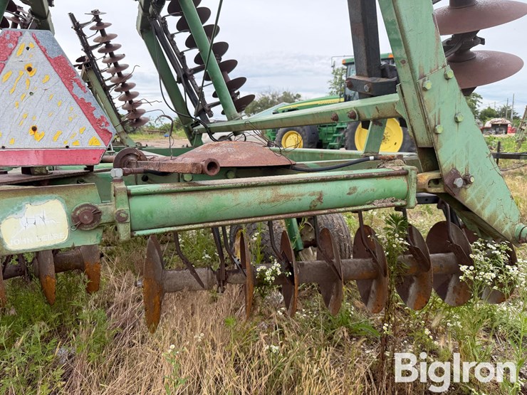 john-deere-30-image-18