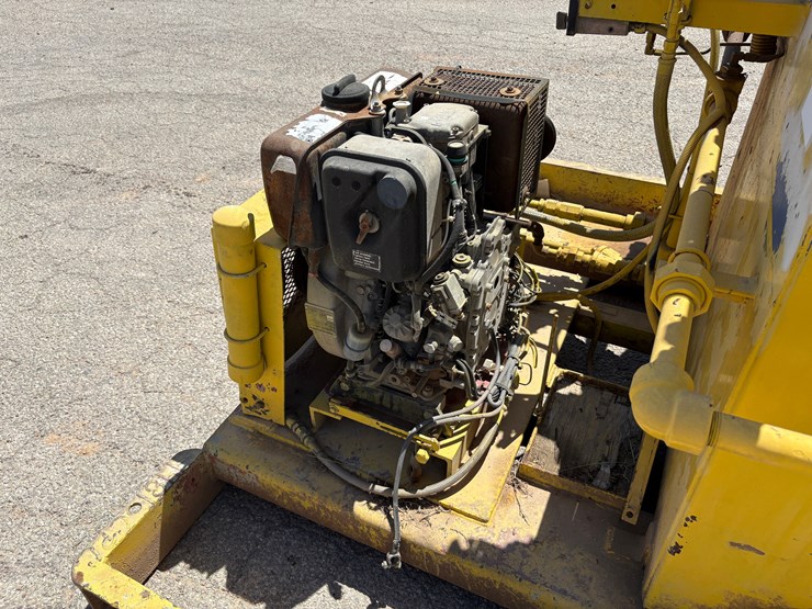 4-station-closing-unit,-skidded,-starts-up,-but-dies-image-2