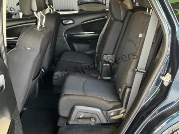 2015-dodge-journey-image-24