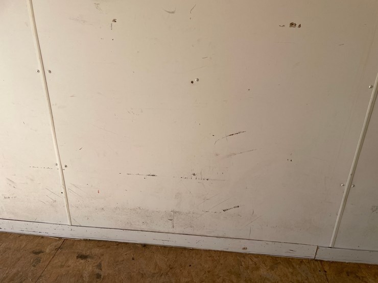 #412-•-2012-middlebury-16'-enclosed-trailer-(has-wi-title)-image-83
