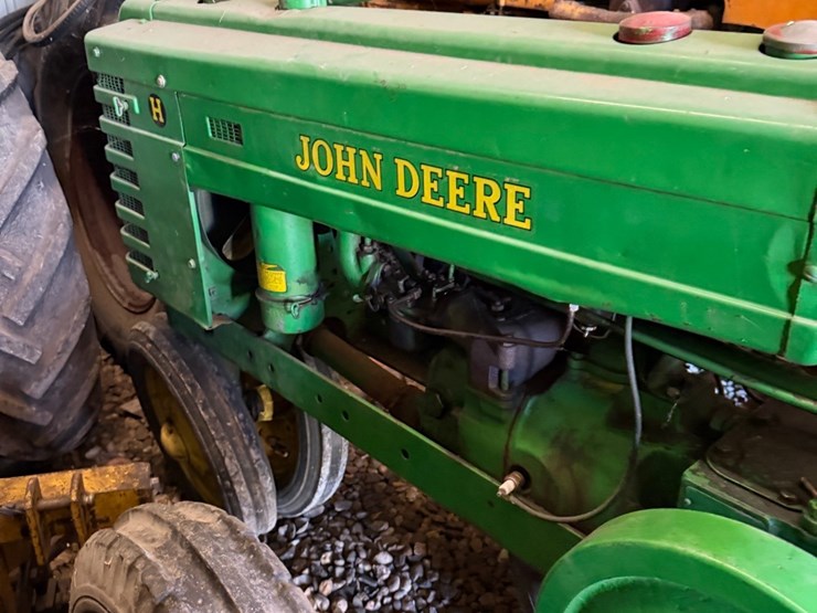 john-deere-h-image-19