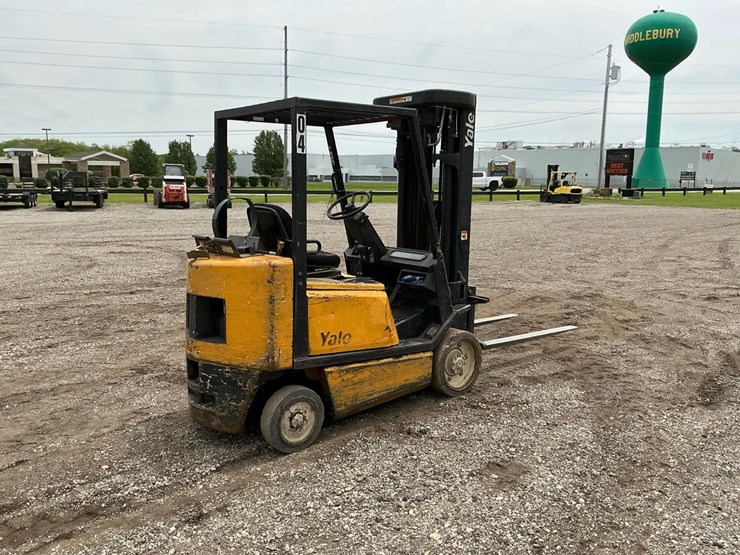 #1365-•-1999-yale-glc040rgnuaq088-forklift-image-5