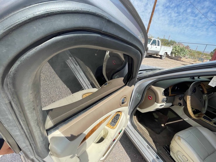 #211-•-2005-jaguar-s-type-passenger-car-(has-a-nm-title)-image-13
