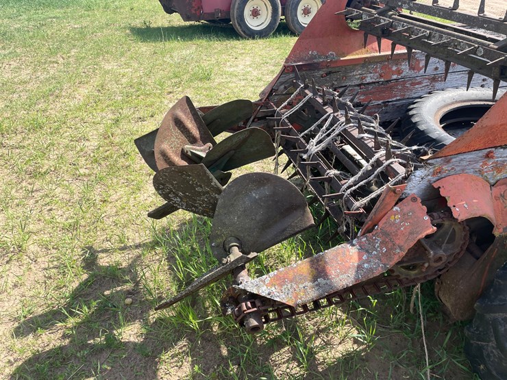 #2010-•-vintage-manure-spreader-(colfax-wi)-image-19