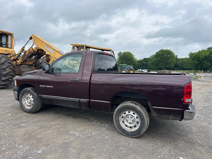 2004-dodge-ram-1500-image-3