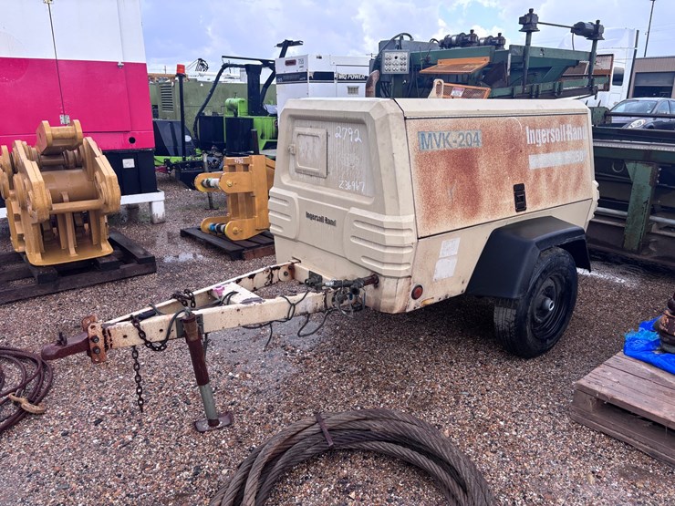 #2792-•-2005-ingersoll-rand-250-image-2