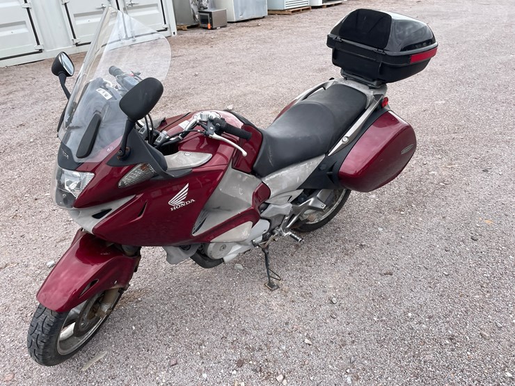 #213-•-2010-honda-touring-(has-a-nm-title)-image-1