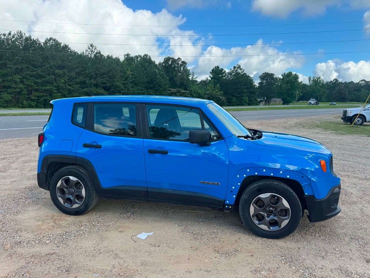 2015-jeep-renegade-image-7