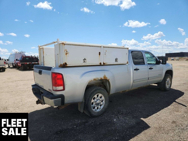 2012-gmc-sierra-3500hd-image-4