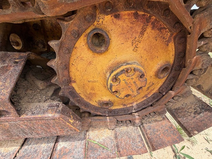 caterpillar-d3c-image-10