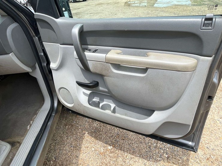 2013-gmc-sierra-1500-sle-image-17