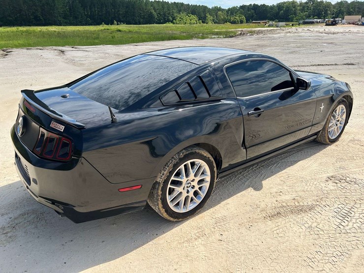 2013-ford-mustang-2-door-coupe-(245,154-miles)-image-3