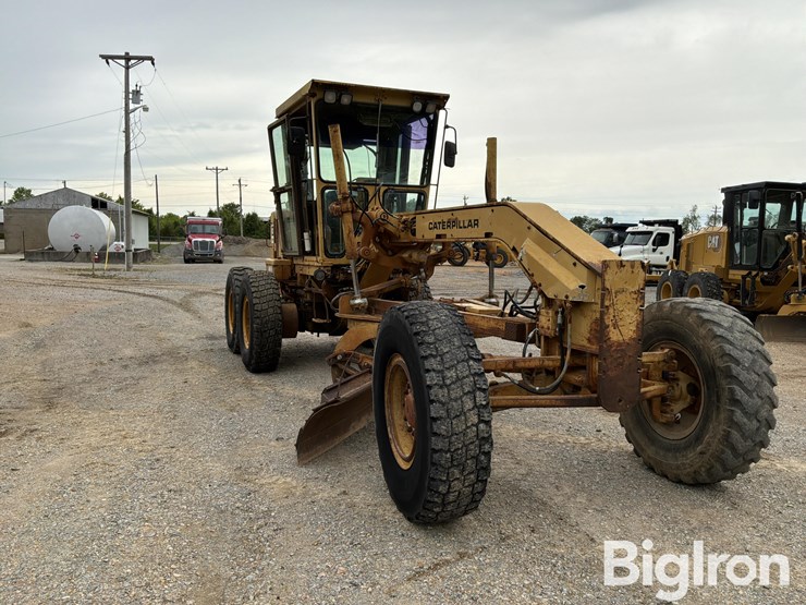 1984-caterpillar-140g-image-3