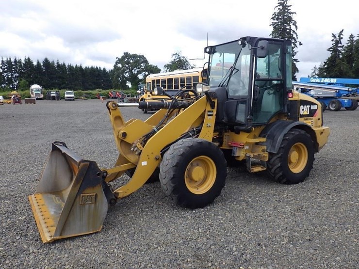 caterpillar-908m-image-1