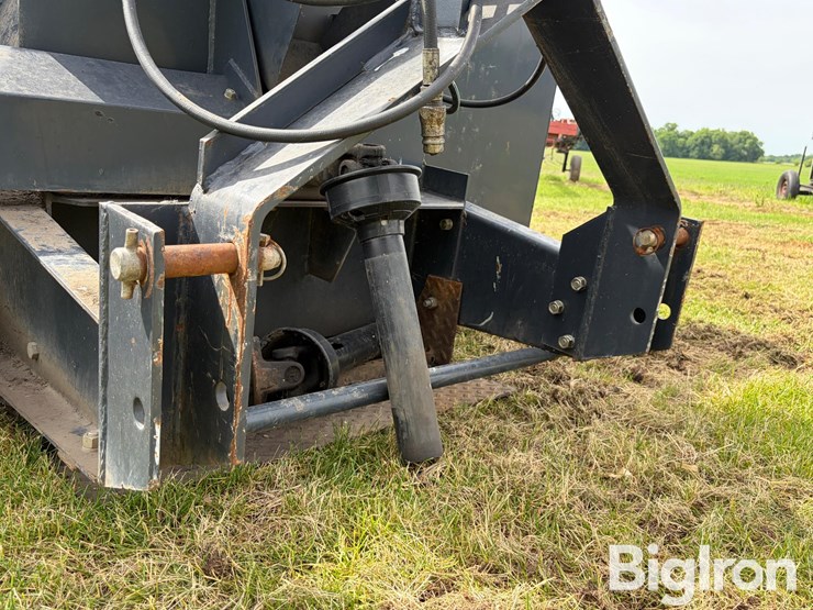 buhler-/-allied-9620-snowblower-image-10