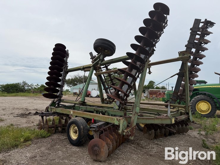 john-deere-30-image-7