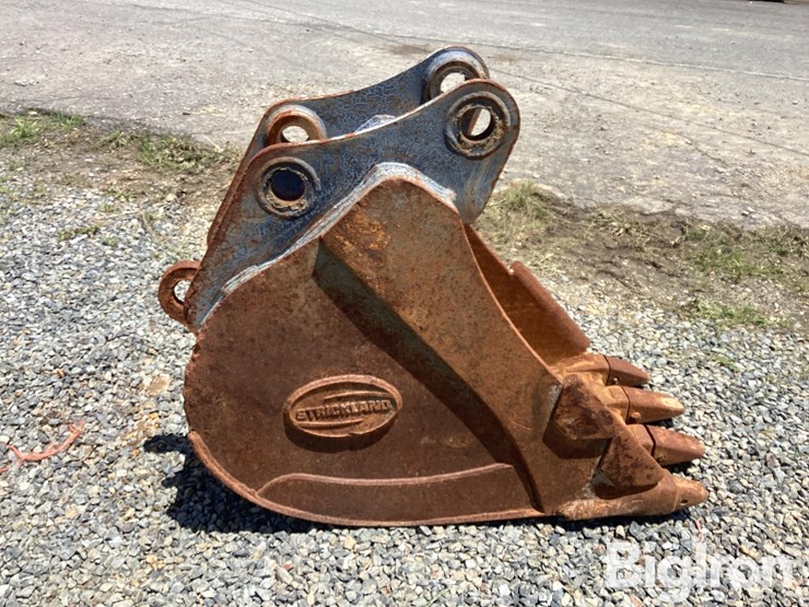 strickland-bt13w-cx130-24"-excavator-bucket-image-4