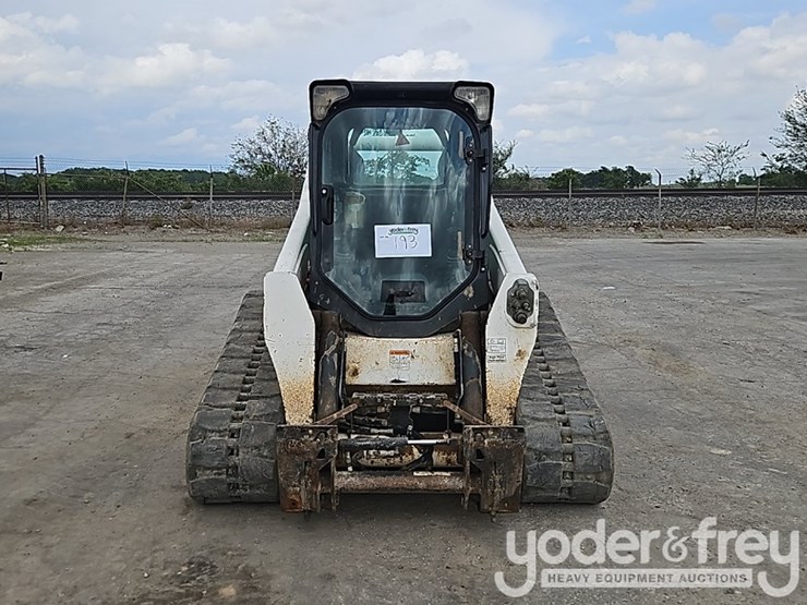 2021-bobcat-t870-image-13