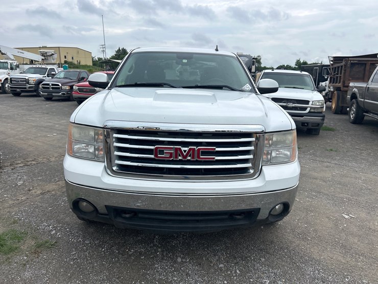 2008-gmc-sierra-1500-image-3