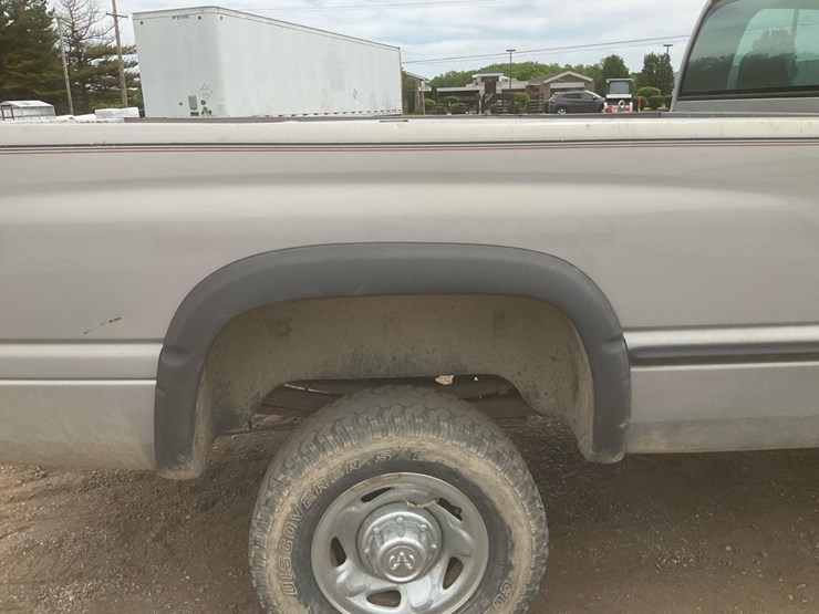 1999-dodge-2500-image-41