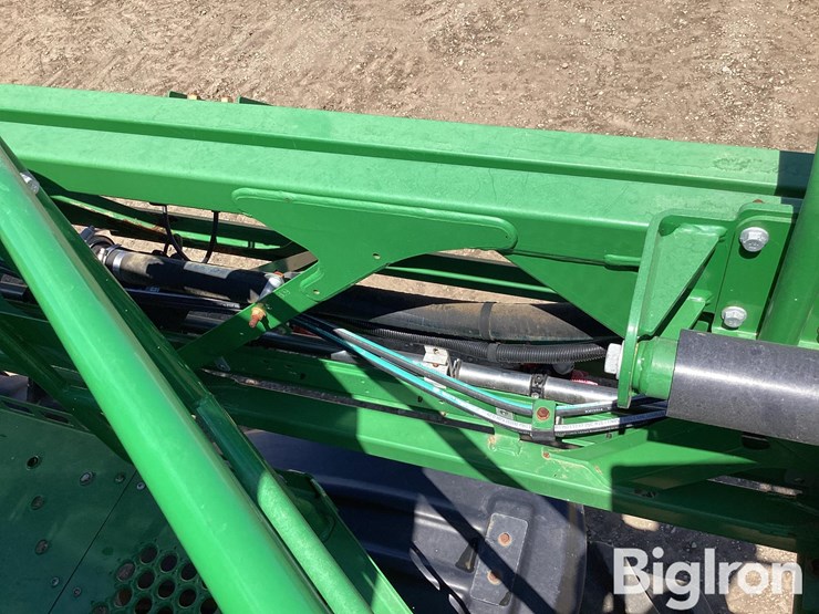 2015-john-deere-r4038-image-18