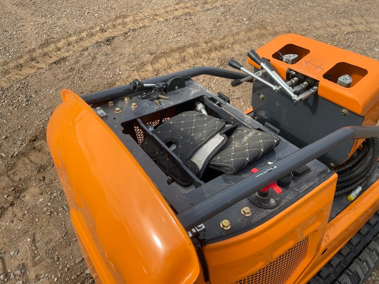 #2016-•-unused-2026-landhonor-mini-excavator-image-8