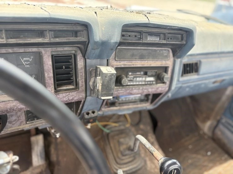 l3--1985-ford-pick-up-image-12