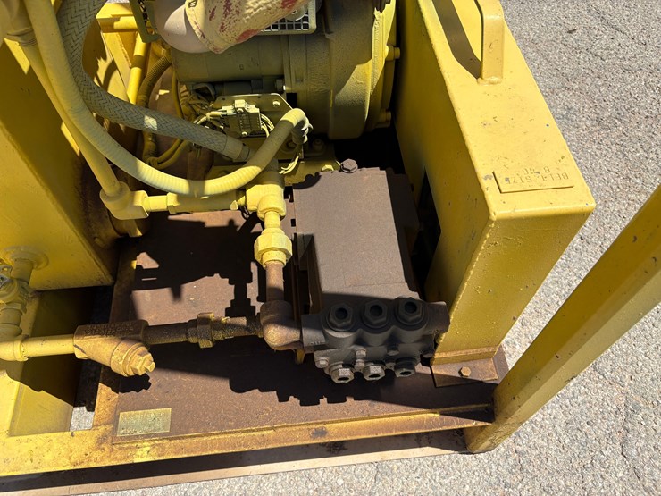 meyer-4-station-closing-unit,-skidded-image-3
