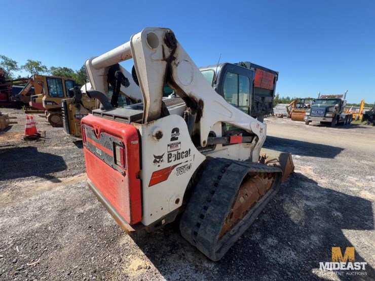 2021-bobcat-t870-image-4