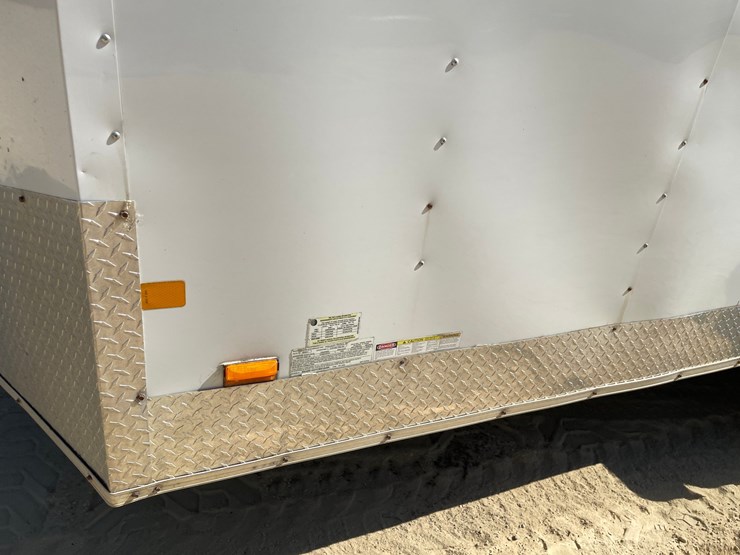 #412-•-2012-middlebury-16'-enclosed-trailer-(has-wi-title)-image-13