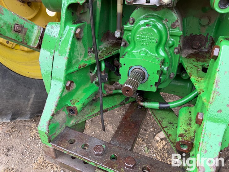 1995-john-deere-8100-image-16