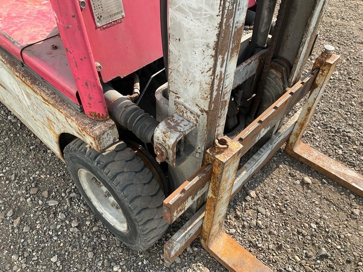 #1357-•-1998-electric-japanese-toyota-forklift-image-9